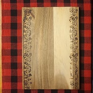 Pioneer Woman Wooden Cutting Board